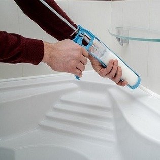 Mastic, colle, silicone